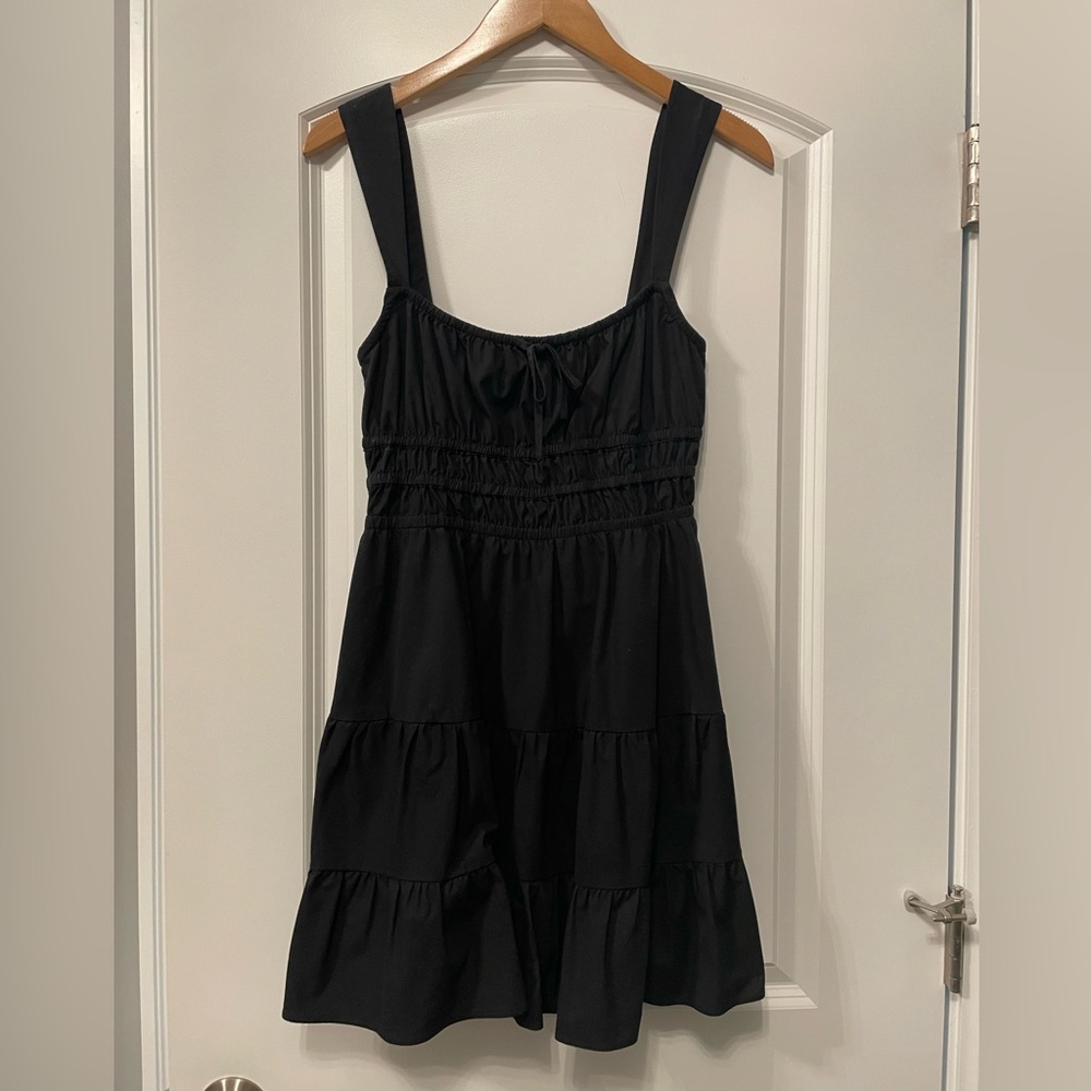 Aritzia Sun-deh Brand mini tiered ruched dress